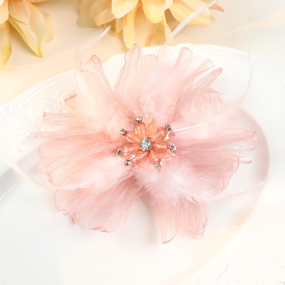 เข็มกลัดดอกไม้ทำมือประดับขนนกแ - Crystal Mesh Fabric บทวิจารณ์และราคา
